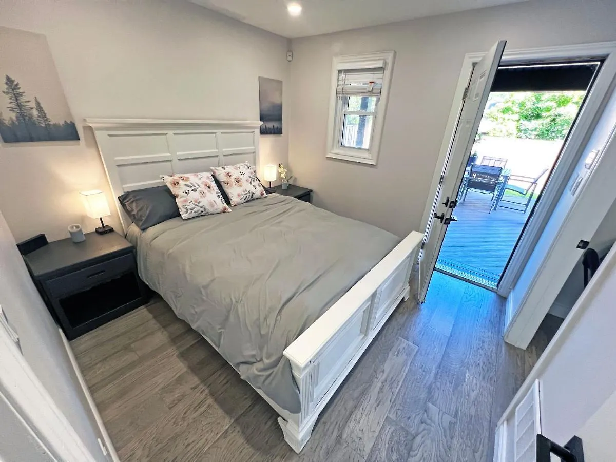 Luxe Home Near Limeridge - Sleeps 11 - Pool Hamilton