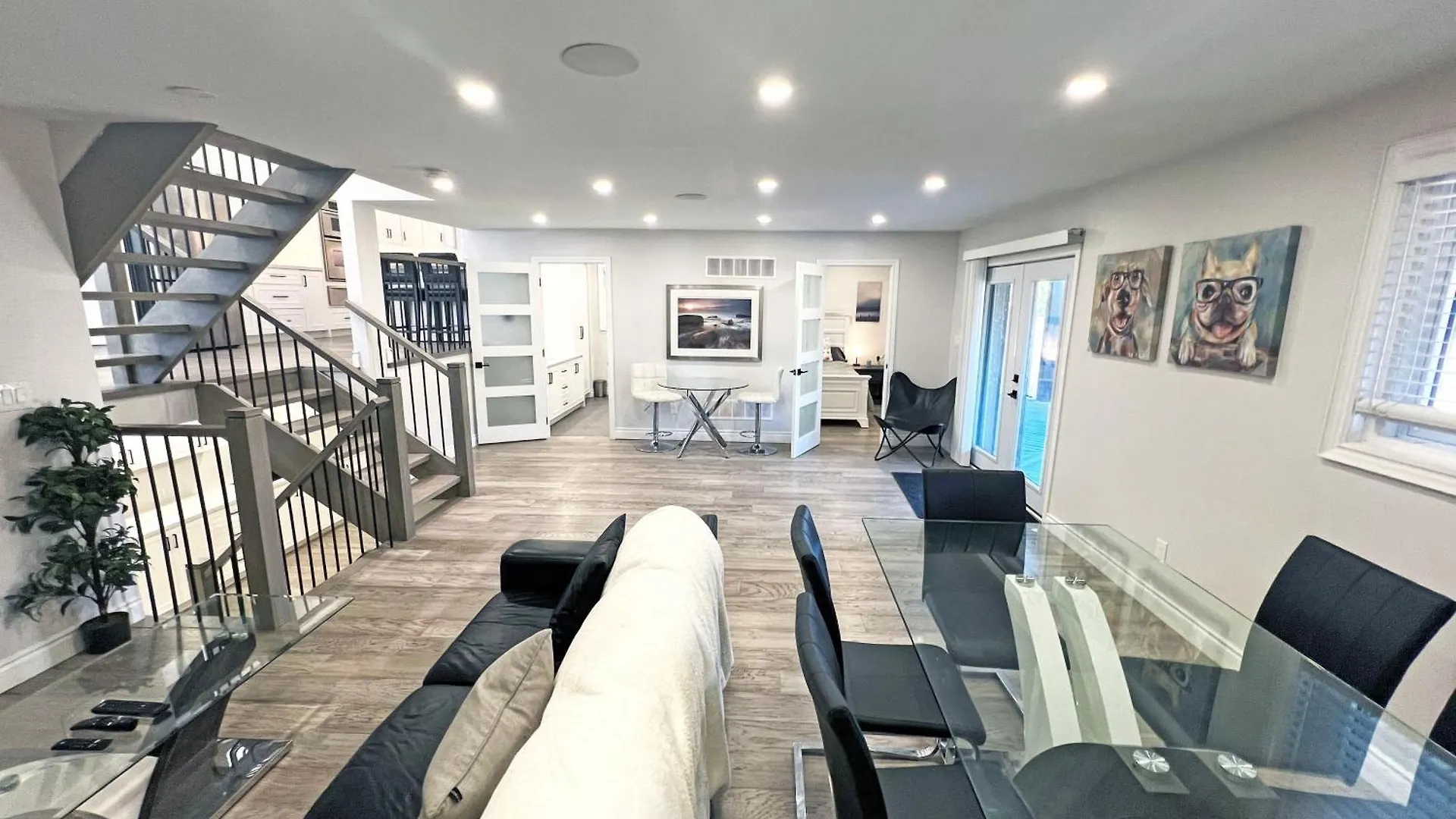 Luxe Home Near Limeridge - Sleeps 11 - Pool Hamilton